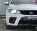 Білий Кіа Форте, об'ємом двигуна 2 л та пробігом 210 тис. км за 7990 $, фото 5 на Automoto.ua