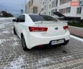 Белый Киа Форте, объемом двигателя 2 л и пробегом 209 тыс. км за 7500 $, фото 20 на Automoto.ua