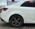 Білий Кіа Форте, об'ємом двигуна 2 л та пробігом 210 тис. км за 7990 $, фото 10 на Automoto.ua