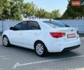 Белый Киа Форте, объемом двигателя 2 л и пробегом 229 тыс. км за 6900 $, фото 3 на Automoto.ua