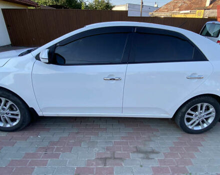 Білий Кіа Форте, об'ємом двигуна 2 л та пробігом 160 тис. км за 6200 $, фото 1 на Automoto.ua