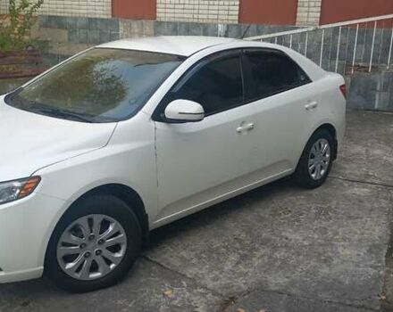 Киа Форте 2012 в Нетешине на Automoto.ua Белый Киа Форте, объемом двигателя 2 л и пробегом 213 тыс. км за 7400 $, фото 9 на Automoto.ua