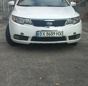 Киа Форте 2012 в Нетешине на Automoto.ua Белый Киа Форте, объемом двигателя 2 л и пробегом 213 тыс. км за 7400 $, фото 27 на Automoto.ua