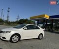 Белый Киа Форте, объемом двигателя 2 л и пробегом 120 тыс. км за 7200 $, фото 1 на Automoto.ua