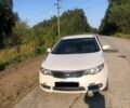 Білий Кіа Форте, об'ємом двигуна 2 л та пробігом 347 тис. км за 6500 $, фото 3 на Automoto.ua