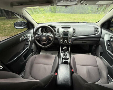 Белый Киа Форте, объемом двигателя 2 л и пробегом 190 тыс. км за 7700 $, фото 25 на Automoto.ua