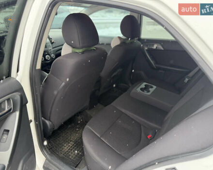 Білий Кіа Форте, об'ємом двигуна 2 л та пробігом 192 тис. км за 7500 $, фото 9 на Automoto.ua