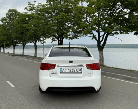 Белый Киа Форте, объемом двигателя 2 л и пробегом 190 тыс. км за 7700 $, фото 12 на Automoto.ua