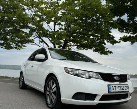Белый Киа Форте, объемом двигателя 2 л и пробегом 190 тыс. км за 7700 $, фото 5 на Automoto.ua