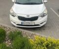 Білий Кіа Форте, об'ємом двигуна 2 л та пробігом 100 тис. км за 9000 $, фото 7 на Automoto.ua