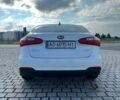 Белый Киа Форте, объемом двигателя 2 л и пробегом 142 тыс. км за 9500 $, фото 4 на Automoto.ua