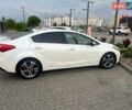Білий Кіа Форте, об'ємом двигуна 2 л та пробігом 100 тис. км за 9000 $, фото 2 на Automoto.ua