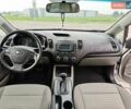 Белый Киа Форте, объемом двигателя 2 л и пробегом 142 тыс. км за 9500 $, фото 12 на Automoto.ua