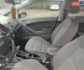 Білий Кіа Форте, об'ємом двигуна 2 л та пробігом 110 тис. км за 10500 $, фото 10 на Automoto.ua