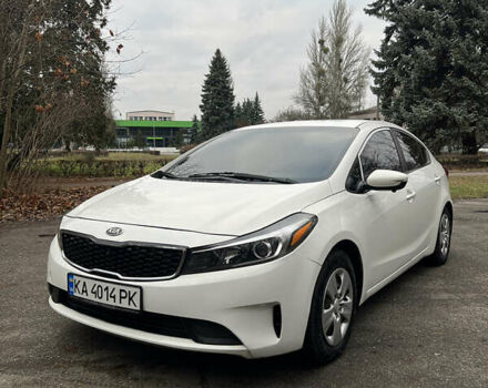 Белый Киа Форте, объемом двигателя 2 л и пробегом 233 тыс. км за 8500 $, фото 1 на Automoto.ua
