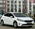 Белый Киа Форте, объемом двигателя 2 л и пробегом 246 тыс. км за 8000 $, фото 1 на Automoto.ua
