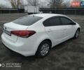 Білий Кіа Форте, об'ємом двигуна 2 л та пробігом 110 тис. км за 10500 $, фото 5 на Automoto.ua