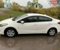 Білий Кіа Форте, об'ємом двигуна 2 л та пробігом 130 тис. км за 9850 $, фото 1 на Automoto.ua