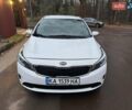 Білий Кіа Форте, об'ємом двигуна 2 л та пробігом 159 тис. км за 9000 $, фото 3 на Automoto.ua