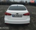 Білий Кіа Форте, об'ємом двигуна 2 л та пробігом 110 тис. км за 10500 $, фото 4 на Automoto.ua