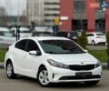 Білий Кіа Форте, об'ємом двигуна 2 л та пробігом 221 тис. км за 8900 $, фото 1 на Automoto.ua