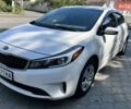 Белый Киа Форте, объемом двигателя 2 л и пробегом 240 тыс. км за 8500 $, фото 2 на Automoto.ua