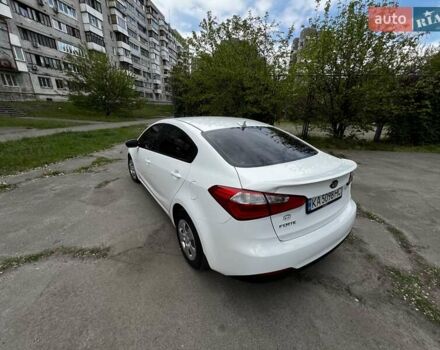 Белый Киа Форте, объемом двигателя 1.8 л и пробегом 178 тыс. км за 8300 $, фото 10 на Automoto.ua