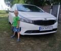 Белый Киа Форте, объемом двигателя 2 л и пробегом 190 тыс. км за 8000 $, фото 1 на Automoto.ua