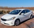 Белый Киа Форте, объемом двигателя 2 л и пробегом 156 тыс. км за 11000 $, фото 1 на Automoto.ua