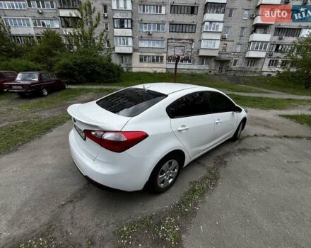 Белый Киа Форте, объемом двигателя 1.8 л и пробегом 178 тыс. км за 8300 $, фото 19 на Automoto.ua