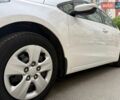 Белый Киа Форте, объемом двигателя 2 л и пробегом 130 тыс. км за 8500 $, фото 9 на Automoto.ua
