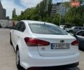 Белый Киа Форте, объемом двигателя 2 л и пробегом 130 тыс. км за 8500 $, фото 3 на Automoto.ua