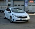 Белый Киа Форте, объемом двигателя 2 л и пробегом 241 тыс. км за 7900 $, фото 1 на Automoto.ua