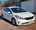 Белый Киа Форте, объемом двигателя 2 л и пробегом 156 тыс. км за 11000 $, фото 1 на Automoto.ua