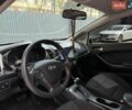 Белый Киа Форте, объемом двигателя 1.8 л и пробегом 189 тыс. км за 8300 $, фото 16 на Automoto.ua