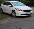 Белый Киа Форте, объемом двигателя 2 л и пробегом 190 тыс. км за 8000 $, фото 1 на Automoto.ua