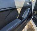 Белый Киа Форте, объемом двигателя 2 л и пробегом 115 тыс. км за 10000 $, фото 11 на Automoto.ua