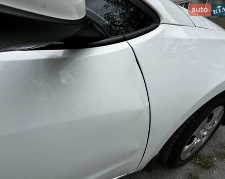 Белый Киа Форте, объемом двигателя 1.8 л и пробегом 178 тыс. км за 8300 $, фото 16 на Automoto.ua