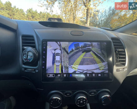 Білий Кіа Форте, об'ємом двигуна 2 л та пробігом 230 тис. км за 9300 $, фото 8 на Automoto.ua