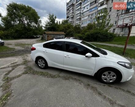 Белый Киа Форте, объемом двигателя 1.8 л и пробегом 178 тыс. км за 8300 $, фото 22 на Automoto.ua