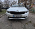 Білий Кіа Форте, об'ємом двигуна 2 л та пробігом 120 тис. км за 7400 $, фото 3 на Automoto.ua
