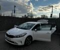Белый Киа Форте, объемом двигателя 2 л и пробегом 100 тыс. км за 12000 $, фото 1 на Automoto.ua