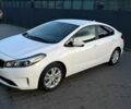 Белый Киа Форте, объемом двигателя 2 л и пробегом 237 тыс. км за 10200 $, фото 1 на Automoto.ua