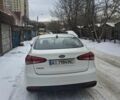 Білий Кіа Форте, об'ємом двигуна 2 л та пробігом 145 тис. км за 10200 $, фото 4 на Automoto.ua