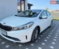 Белый Киа Форте, объемом двигателя 2 л и пробегом 157 тыс. км за 8700 $, фото 2 на Automoto.ua