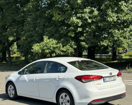 Білий Кіа Форте, об'ємом двигуна 2 л та пробігом 97 тис. км за 9200 $, фото 5 на Automoto.ua