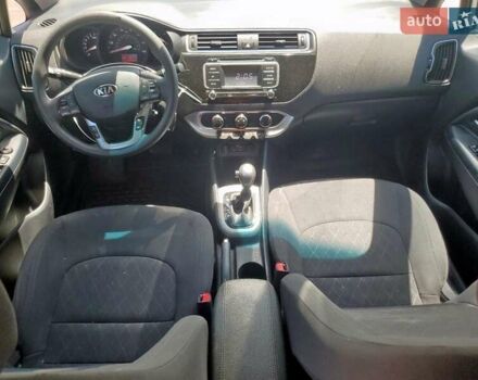 Білий Кіа Форте, об'ємом двигуна 0 л та пробігом 70 тис. км за 1900 $, фото 7 на Automoto.ua