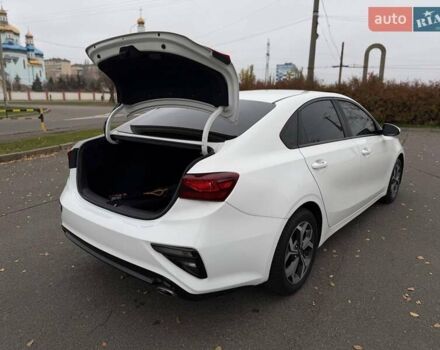 Белый Киа Форте, объемом двигателя 2 л и пробегом 128 тыс. км за 13500 $, фото 33 на Automoto.ua