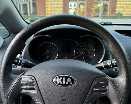 Белый Киа Форте, объемом двигателя 2 л и пробегом 72 тыс. км за 12400 $, фото 8 на Automoto.ua