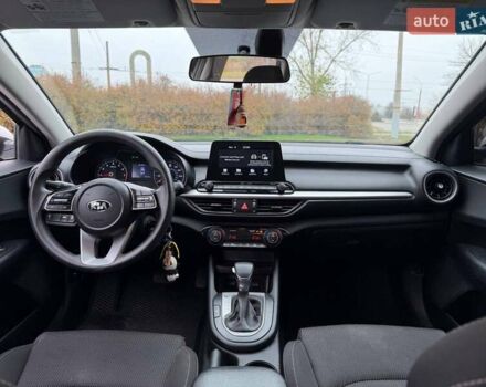 Белый Киа Форте, объемом двигателя 2 л и пробегом 128 тыс. км за 13500 $, фото 43 на Automoto.ua